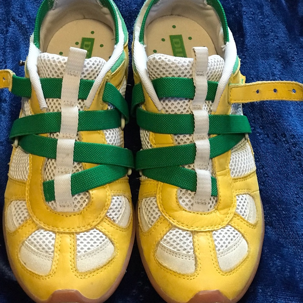 men’s Diesel size 8 tennis shoes
